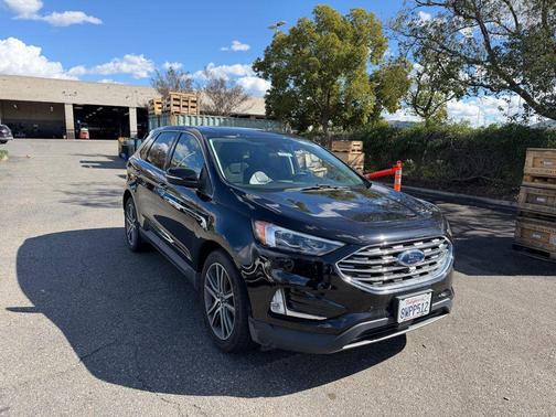 2020 Ford Edge Titanium