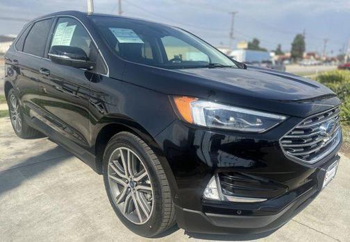 2020 Ford Edge Titanium