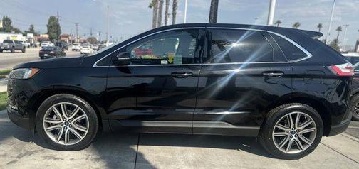 2020 Ford Edge Titanium