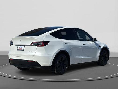 2025 Tesla Model Y Long Range Dual Motor All-Wheel Drive