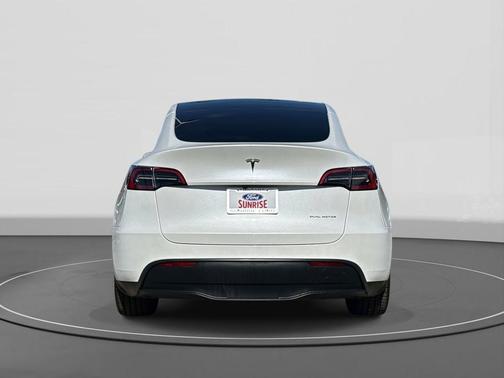 2025 Tesla Model Y Long Range Dual Motor All-Wheel Drive