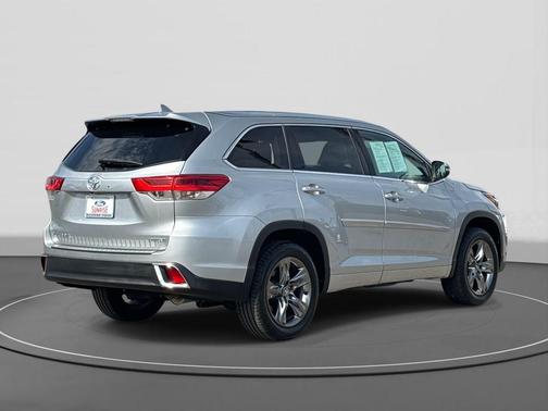 2018 Toyota Highlander Limited Platinum