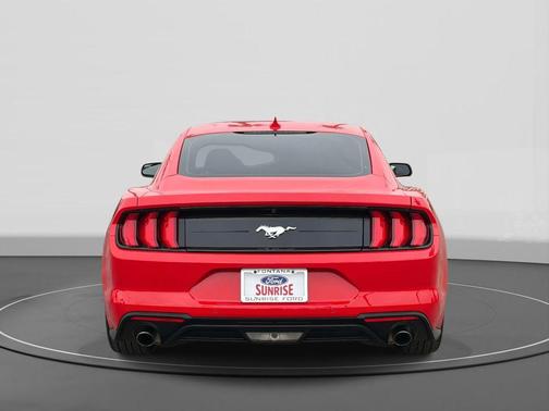 2022 Ford Mustang EcoBoost