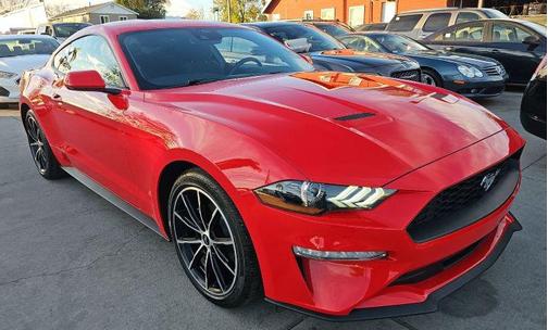 2022 Ford Mustang EcoBoost