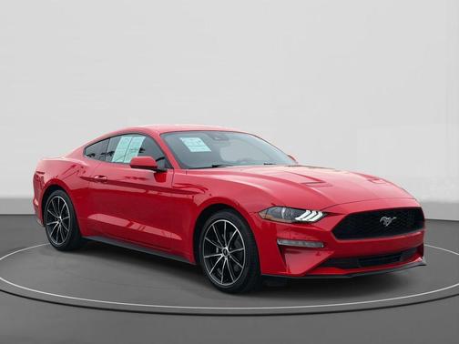 2022 Ford Mustang EcoBoost