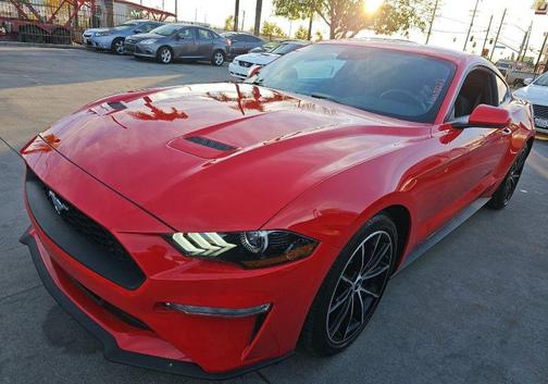 2022 Ford Mustang EcoBoost