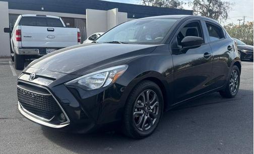 2020 Toyota Yaris Sedan LE