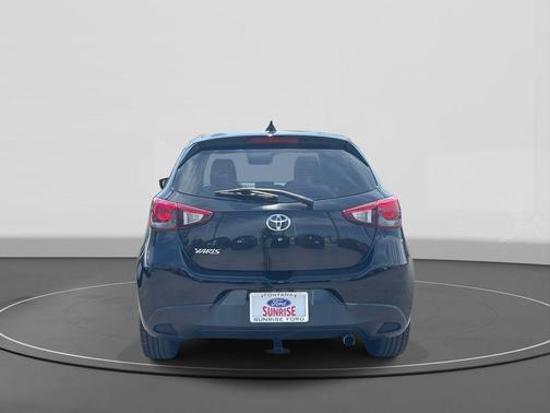 2020 Toyota Yaris Sedan LE