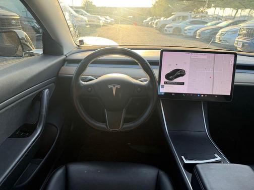Solid Black 2019 Tesla Model 3 Standard Range