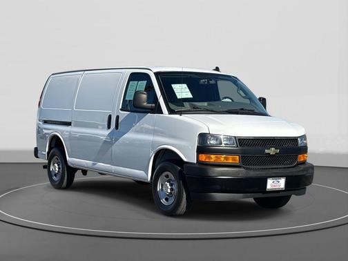 2022 Chevrolet Express 3500 RWD 3500 Regular Wheelbase WT