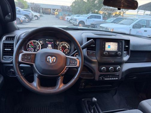 2023 RAM 3500 Tradesman Crew Cab 4x4 8' Box