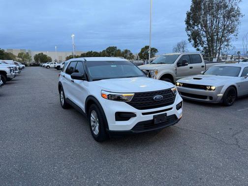 2021 Ford Explorer Base