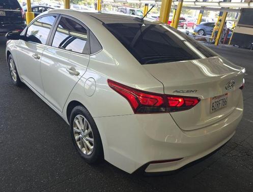 Frost White Pearl 2022 Hyundai Accent SEL