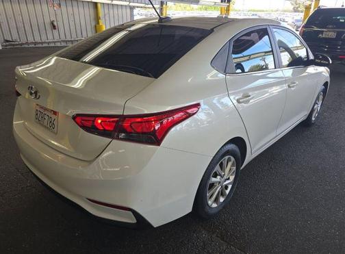 Frost White Pearl 2022 Hyundai Accent SEL