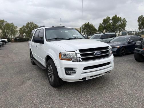 OXFORD WHITE 2017 Ford Expedition XLT
