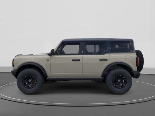 Desert Sand 2026 Ford Bronco Badlands
