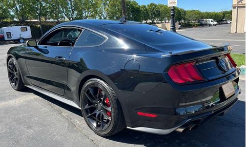 2022 Ford Mustang EcoBoost Premium