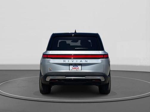 2024 Rivian R1S Adventure Quad Motor Large Pack