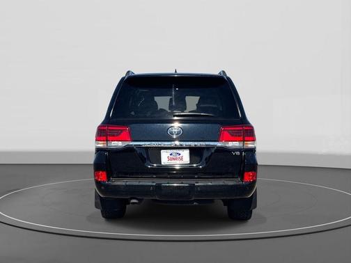 2020 Toyota Land Cruiser Base