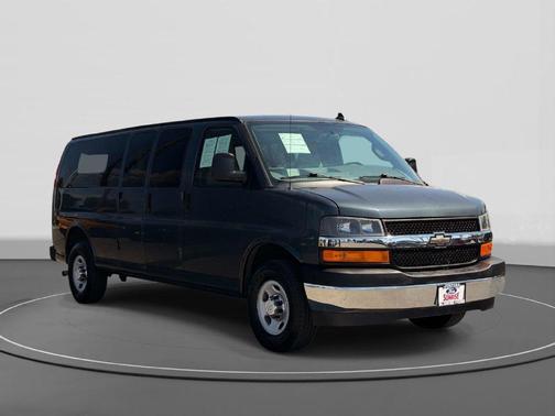 Graphite Metallic 2017 Chevrolet Express 3500 LT