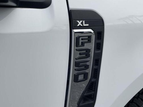2023 Ford F-350 XL