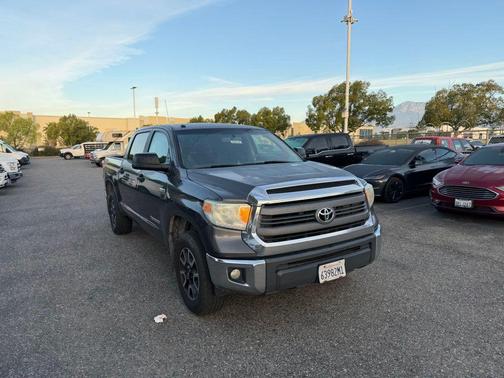 2014 Toyota Tundra SR5