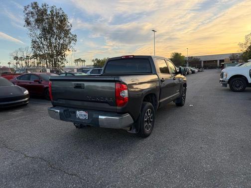2014 Toyota Tundra SR5