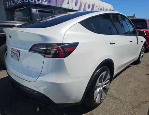 2023 Tesla Model Y Long Range Dual Motor All-Wheel Drive