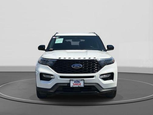 STAR WHITE MET TRI-COAT 2023 Ford Explorer ST-Line