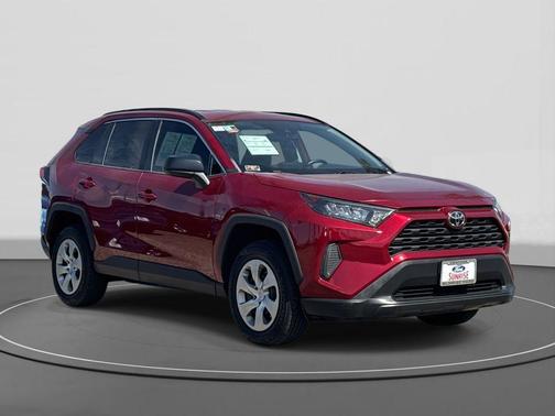2020 Toyota RAV4 LE