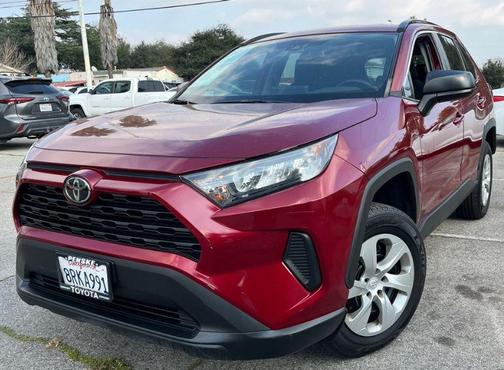 2020 Toyota RAV4 LE