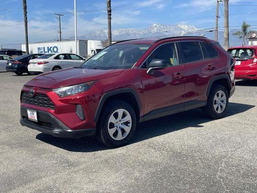 2020 Toyota RAV4 LE