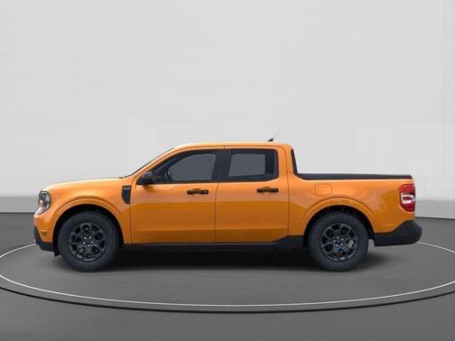 ORANGE FURY METALLIC TRI-COAT 2026 Ford Maverick XLT