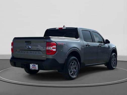 CARBONIZED GRAY METALLIC 2023 Ford Maverick XLT
