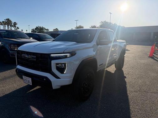 Summit White 2026 GMC Canyon Elevation