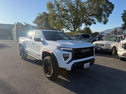 Summit White 2026 GMC Canyon Elevation