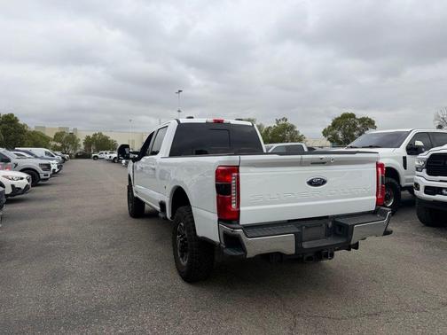 OXFORD WHITE 2023 Ford F-250 Lariat