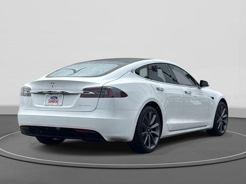 2020 Tesla Model S Long Range