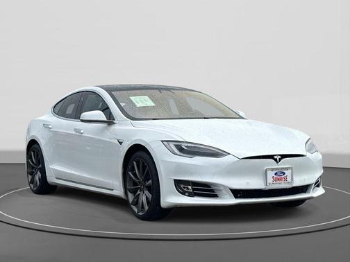 2020 Tesla Model S Long Range