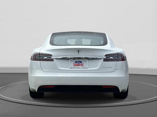2020 Tesla Model S Long Range