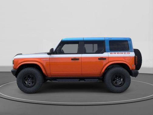 OXFORD WHITE 2026 Ford Bronco Stroppe Edition