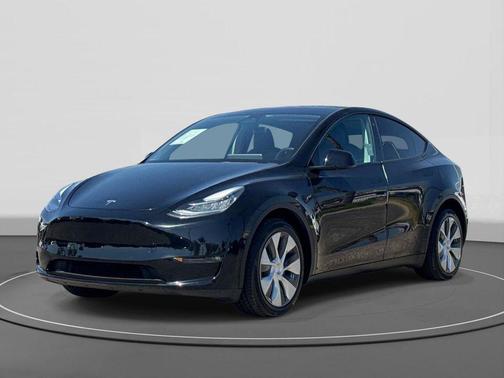 2022 Tesla Model Y Long Range Dual Motor All-Wheel Drive