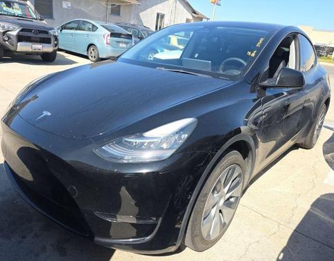2022 Tesla Model Y Long Range Dual Motor All-Wheel Drive