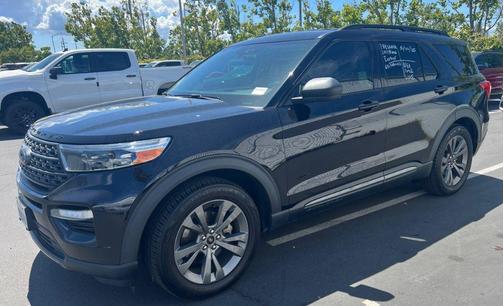 AGATE BLACK METALLIC 2021 Ford Explorer XLT