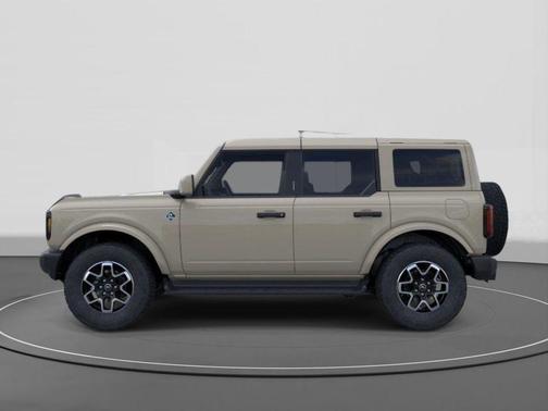 Desert Sand 2026 Ford Bronco Outer Banks