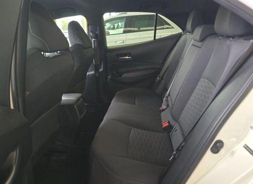 Blizzard Pearl 2019 Toyota Corolla SE