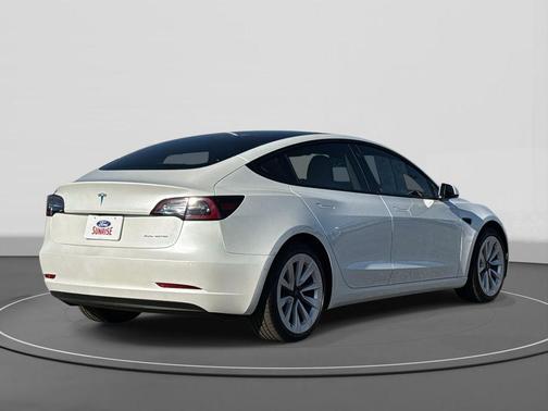 2022 Tesla Model 3 Long Range