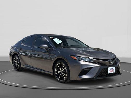 Predawn Gray Mica 2019 Toyota Camry SE