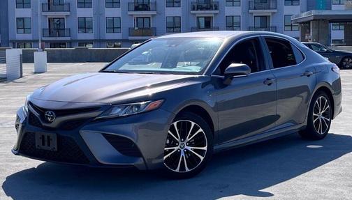 Predawn Gray Mica 2019 Toyota Camry SE