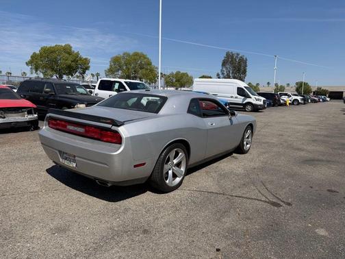 Bright Silver Metallic Clearcoat 2010 Dodge Challenger SRT8